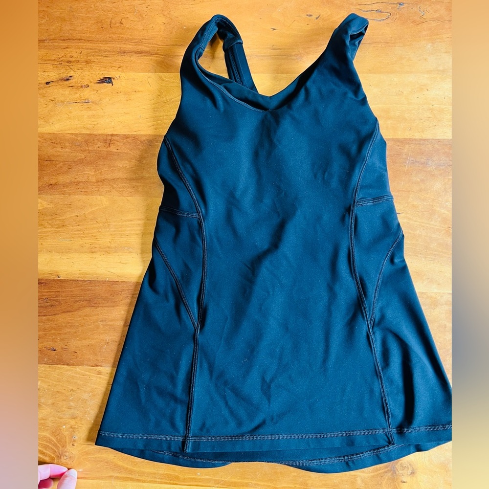 Black Lululemon tank top!